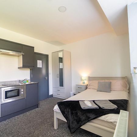 Free Parking Cosy Studios Close To City And Qe And Uob! Бірмінгем Номер фото