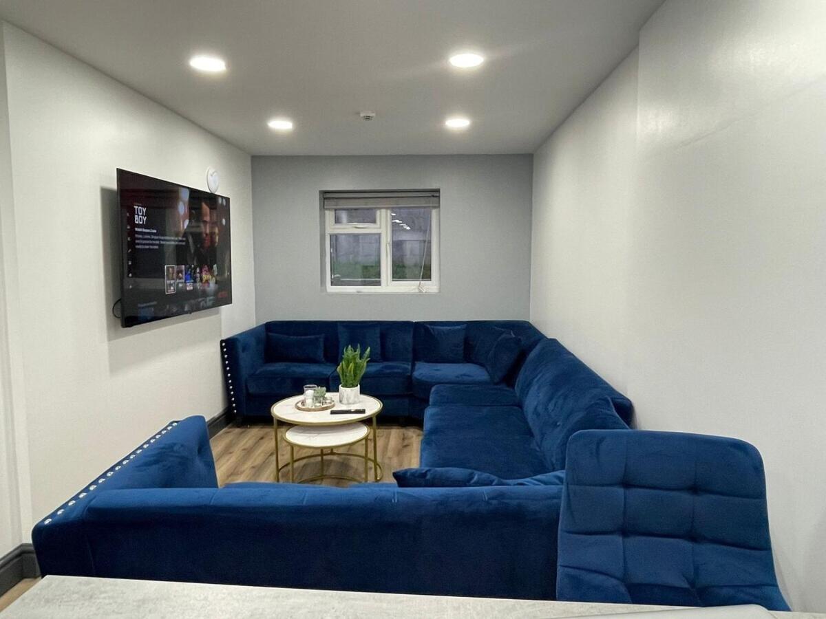 Free Parking Cosy Studios Close To City And Qe And Uob! Бірмінгем Екстер'єр фото