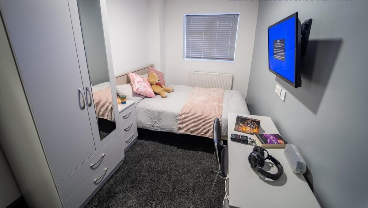 Free Parking Cosy Studios Close To City And Qe And Uob! Бірмінгем Номер фото