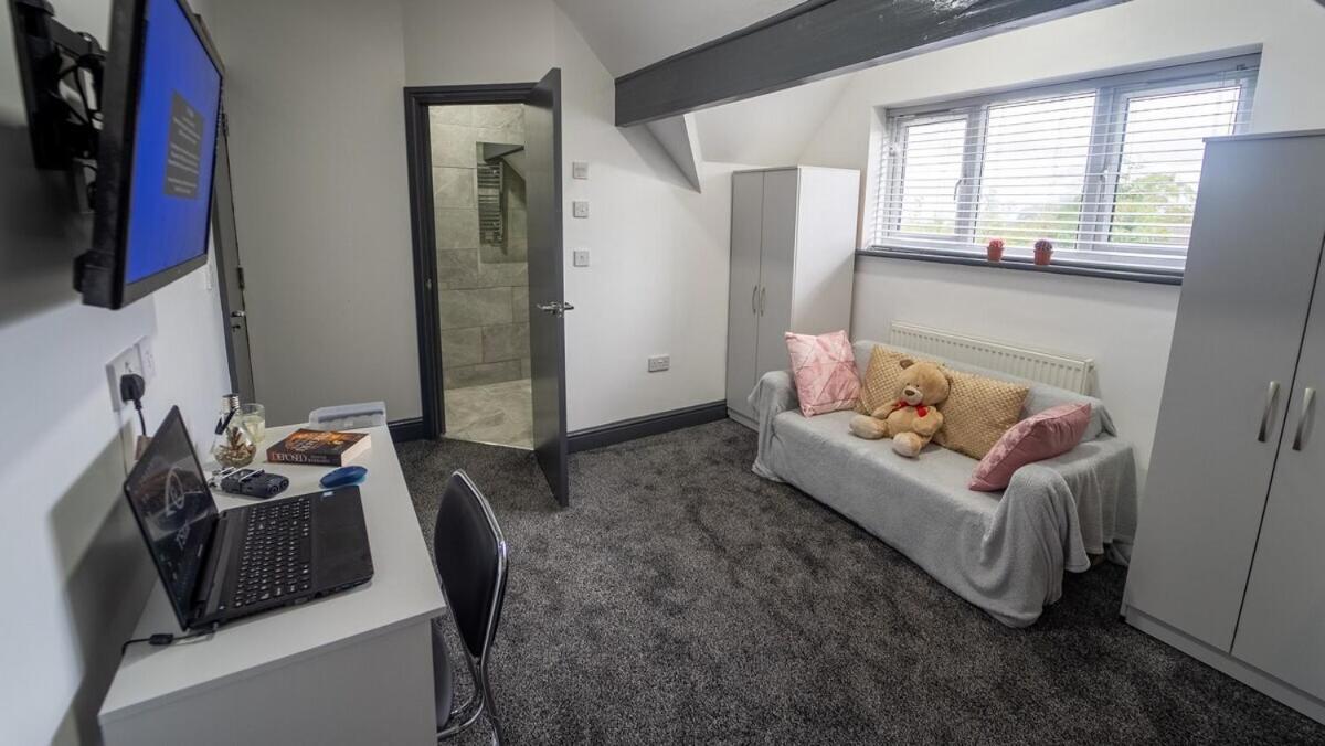 Free Parking Cosy Studios Close To City And Qe And Uob! Бірмінгем Номер фото