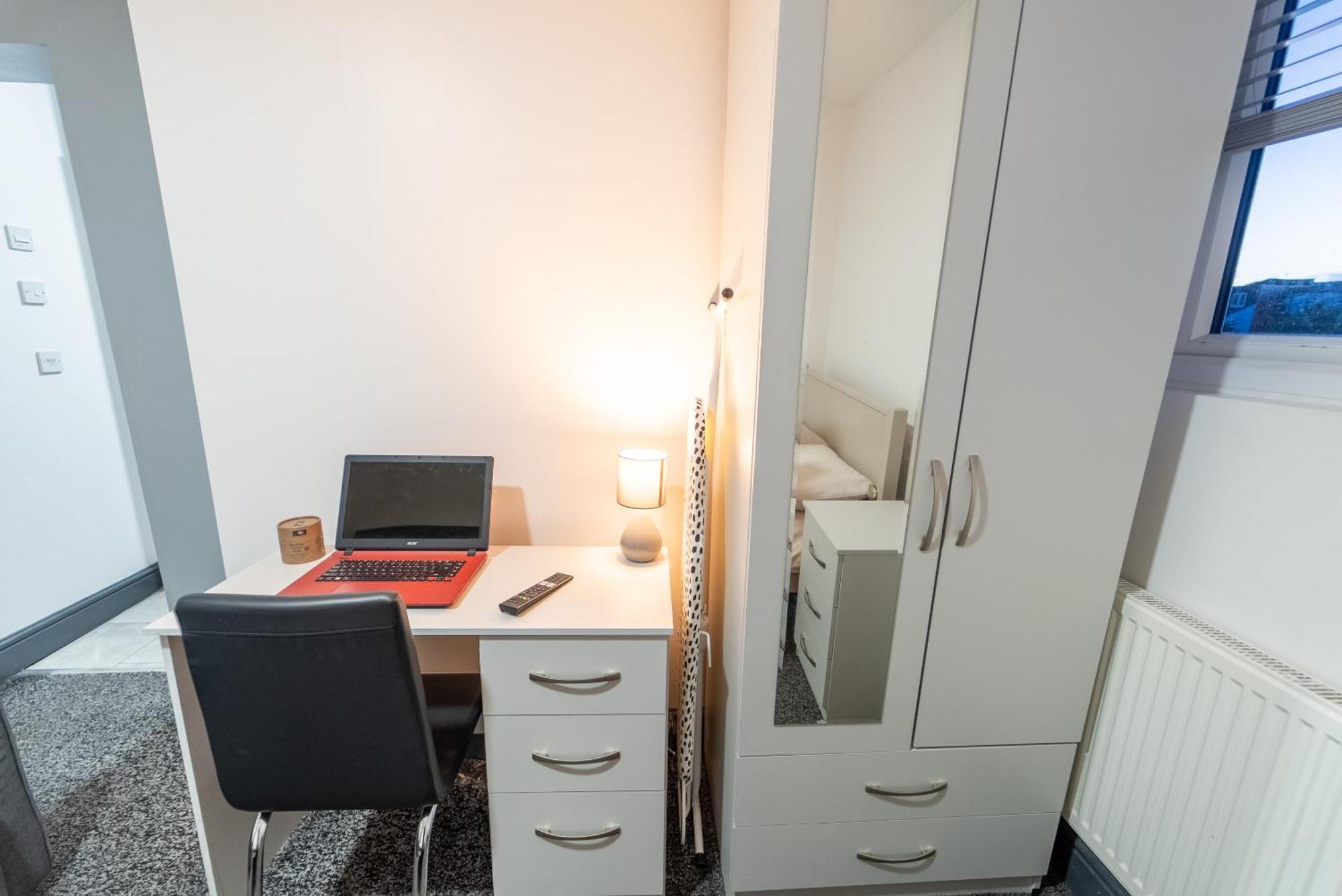 Free Parking Cosy Studios Close To City And Qe And Uob! Бірмінгем Номер фото