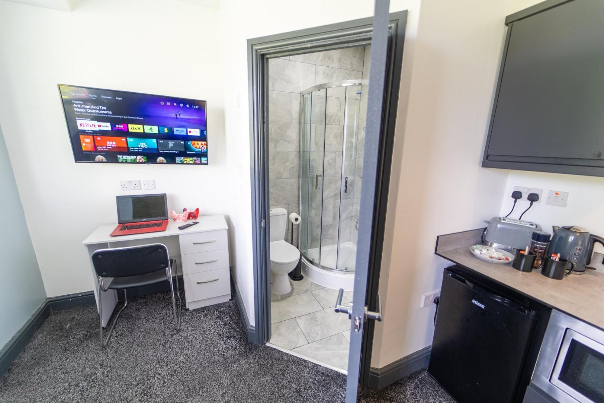 Free Parking Cosy Studios Close To City And Qe And Uob! Бірмінгем Номер фото