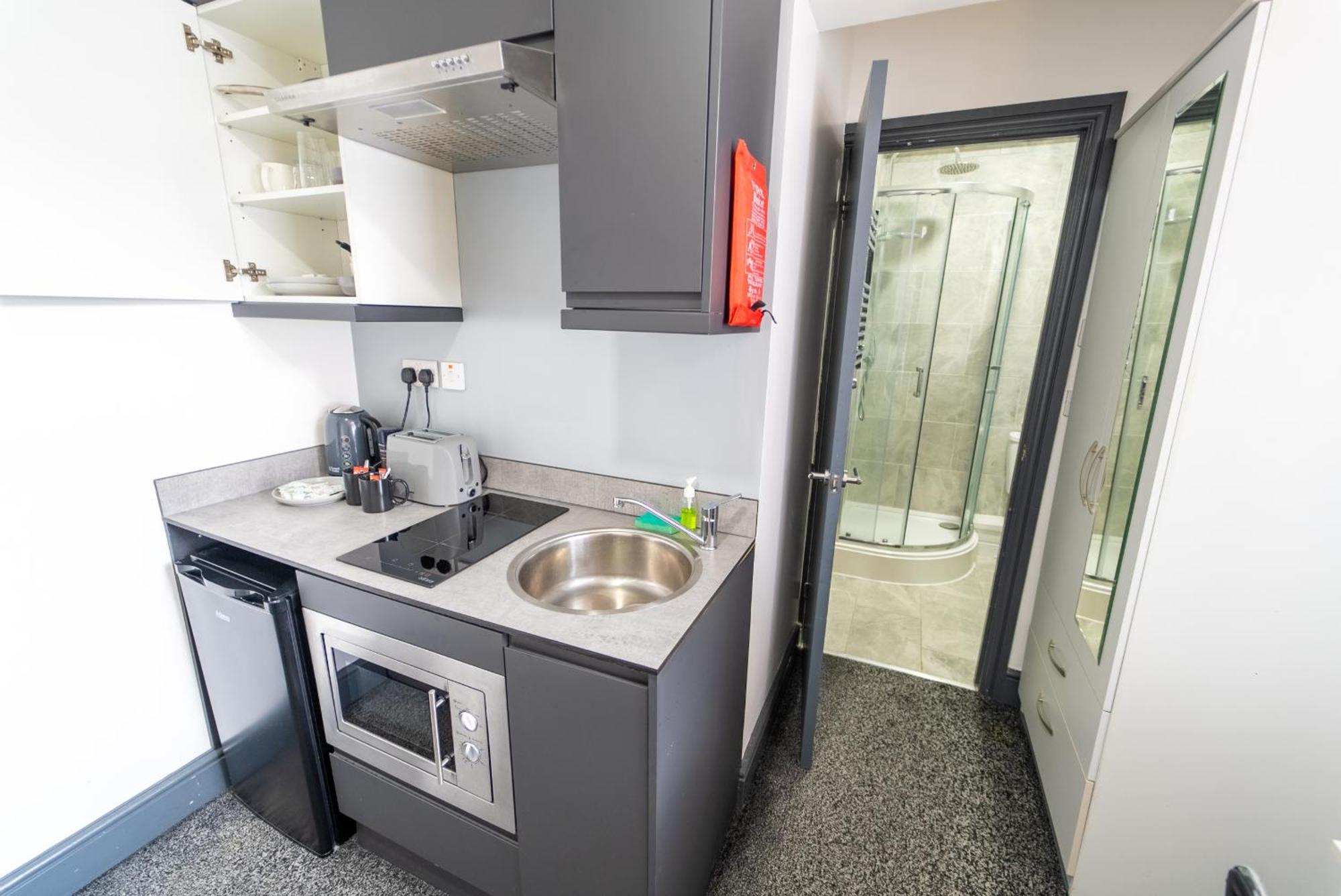 Free Parking Cosy Studios Close To City And Qe And Uob! Бірмінгем Номер фото